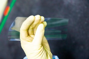 凯盛科技集团柔性超薄玻璃实现重大突破